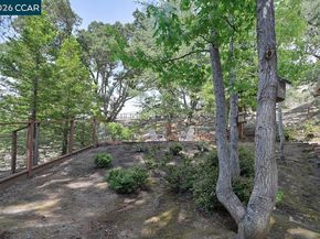 3018 Bradbury Dr, Lafayette CA 94549
