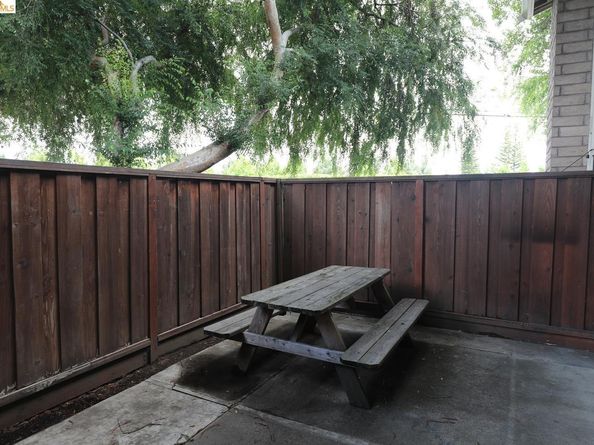 1055 San Ramon Valley BLVD, Danville CA 94526