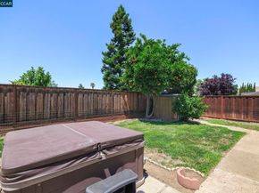 1346 Maryland Dr, Concord CA 94521