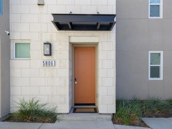 5806 Silhouette Ct, Dublin CA 94568