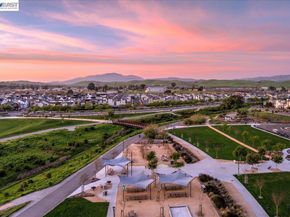 5806 Silhouette Ct, Dublin CA 94568