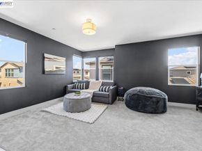 5806 Silhouette Ct, Dublin CA 94568