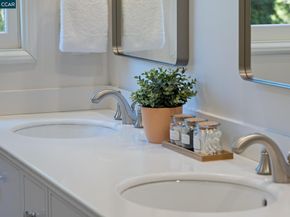 6008 Chelton Dr, Oakland CA 94611