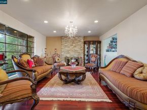 17 Corte Granada, Moraga CA 94556