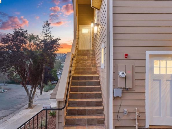 3426 Pierson St, Oakland CA 94619