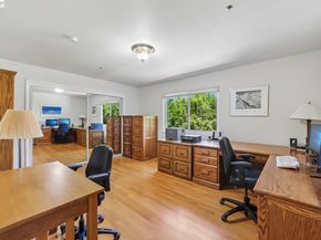 26 Oak Rd, Orinda CA 94563