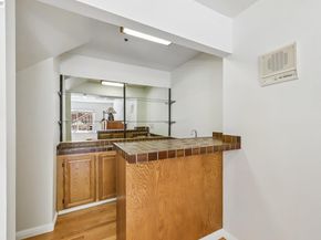 26 Oak Rd, Orinda CA 94563