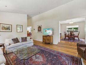 26 Oak Rd, Orinda CA 94563