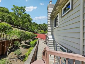 26 Oak Rd, Orinda CA 94563