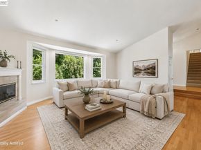 26 Oak Rd, Orinda CA 94563