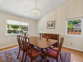 26 Oak Rd, Orinda CA 94563