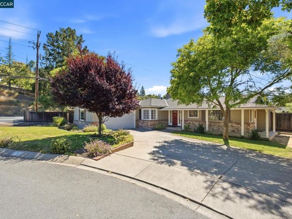 7 El Corte, Orinda CA 94563