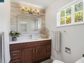 7 El Corte, Orinda CA 94563