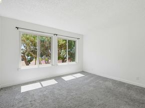 955 Shorepoint Ct 208, Alameda CA 94501
