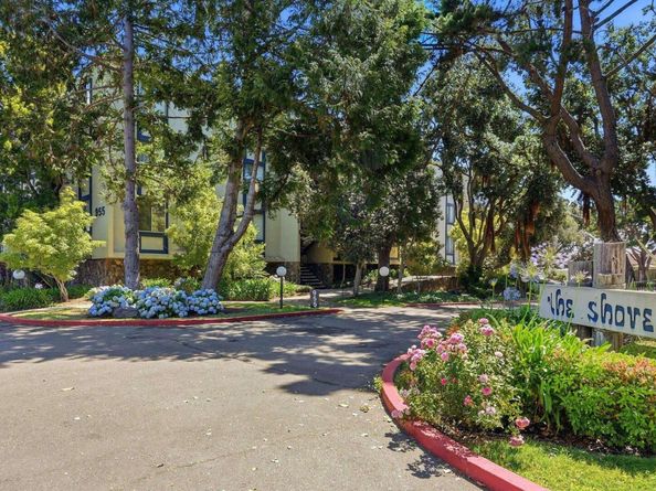 955 Shorepoint Ct 208, Alameda CA 94501