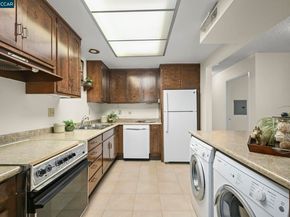 2217 Pine Knoll Dr 3, Walnut Creek CA 94595