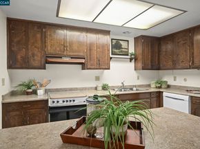 2217 Pine Knoll Dr 3, Walnut Creek CA 94595