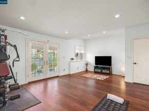 5530 Merritt Dr, Concord CA 94521