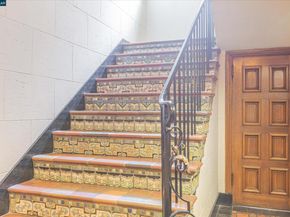 492 Staten Ave 1102, Oakland CA 94610