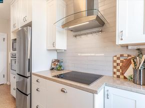 492 Staten Ave 1102, Oakland CA 94610