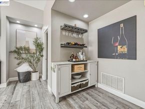 2377 College Ave, Livermore CA 94550