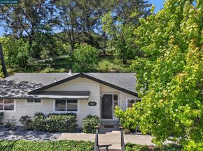 1882 Camino Pablo, Moraga CA 94556