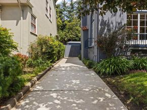 774 Trestle Glen Rd, Oakland CA 94610