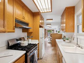 3287 Briggs Ave, Alameda CA 94501