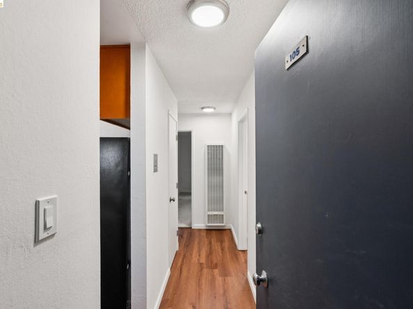 1591 Ellis St 105, Concord CA 94520