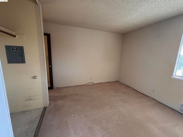 1427 Marchbanks Dr Apt 3, Walnut Creek CA 94598