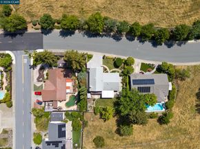 55 Regency Dr, Clayton CA 94517