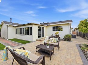 36005 Rosewood Dr, Newark CA 94560