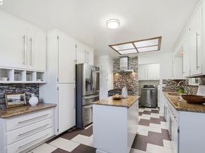 36005 Rosewood Dr, Newark CA 94560