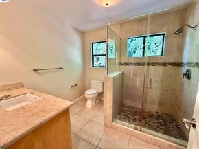 4429 James Ave, Castro Valley CA 94546