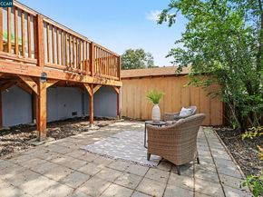 2718 Oliver Ave, Oakland CA 94605
