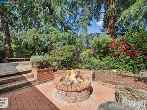 326 Dogwood Dr, Walnut Creek CA 94598