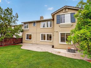 5345 W Chesterfield Cir, Dublin CA 94568