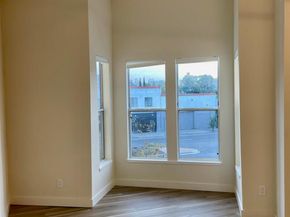 2401 San Pablo Ave, Oakland CA 94607