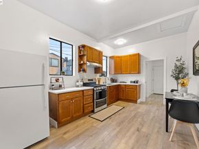 1526 Munson Way, Oakland CA 94606