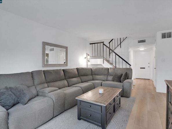 1120 Kenwal Rd C, Concord CA 94521