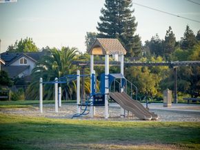 341 Dana St, Fremont CA 94539