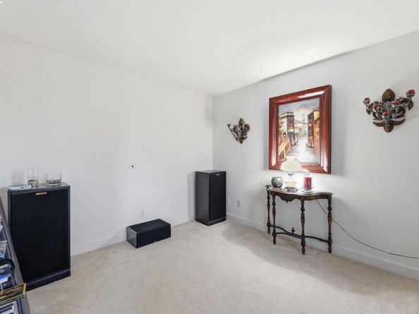 1142 Taraya Ter, Hercules CA 94547