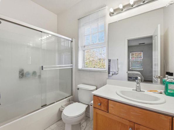 1142 Taraya Ter, Hercules CA 94547