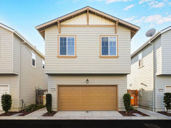 328 C St, Hayward CA 94541