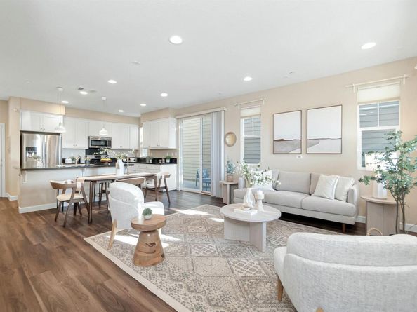 328 C St, Hayward CA 94541