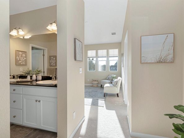 328 C St, Hayward CA 94541