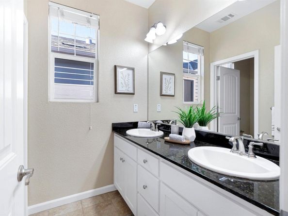 328 C St, Hayward CA 94541