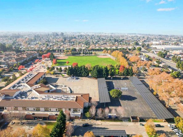 328 C St, Hayward CA 94541