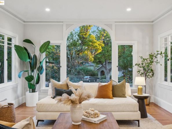 1833 Sonoma, Berkeley CA 94707