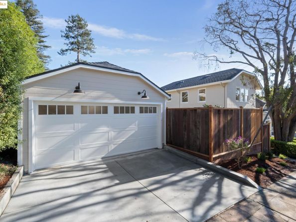 1833 Sonoma, Berkeley CA 94707